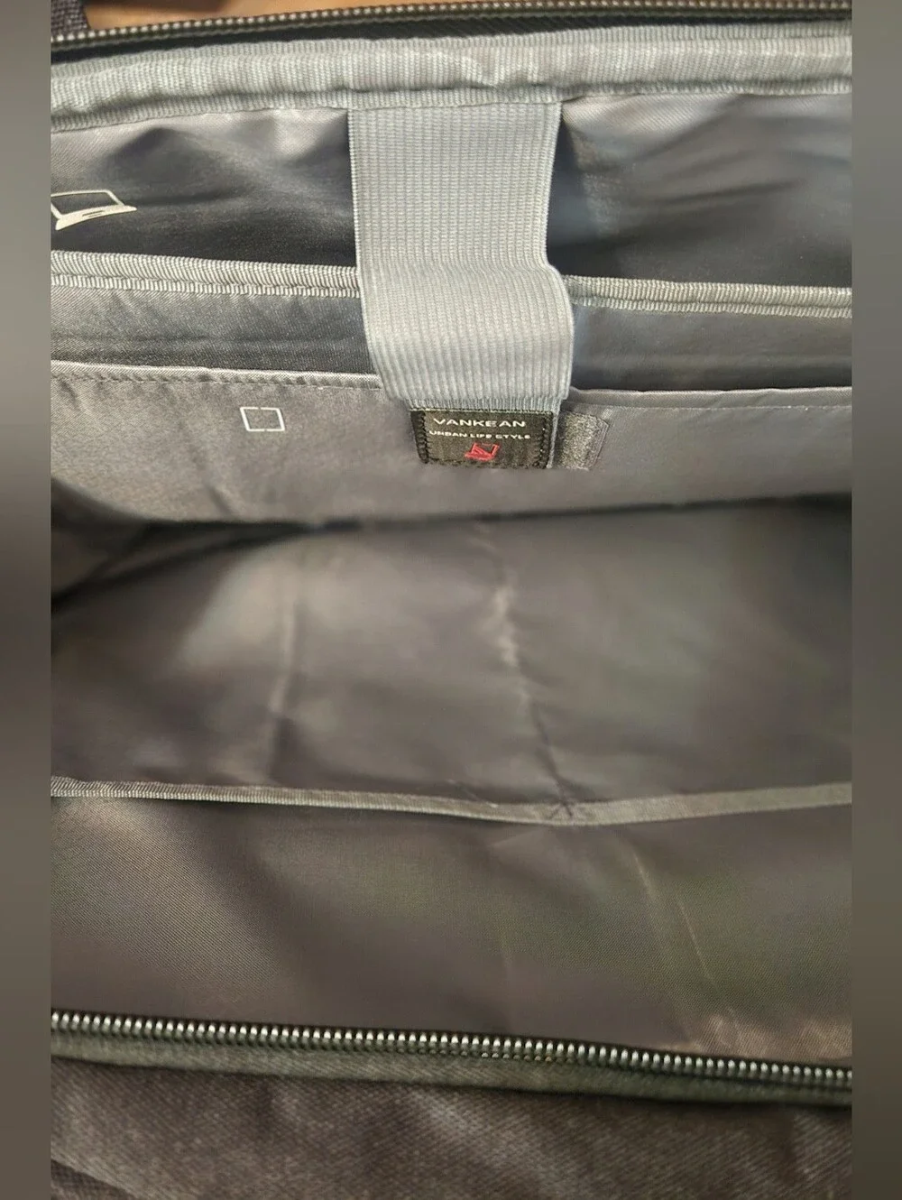 Vankean Expandable Premium Laptop Case, No Shoulder Strap